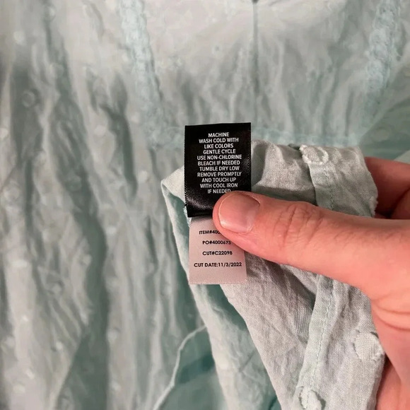 Torrid Blouse Women's 1 1X Blue Vneck Long Sleeve Frill Neckline 100% Cotton - Picture 7 of 10